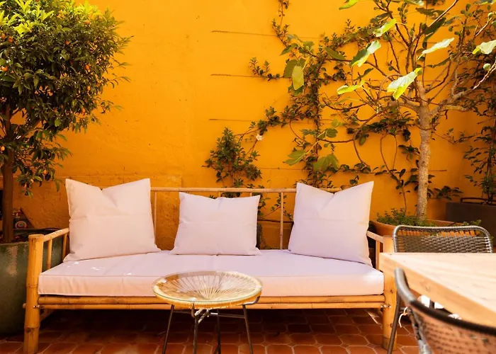 度假居 Elegant 3br Townhouse W/ En-suite Baths - Mouraria | By Airnest *